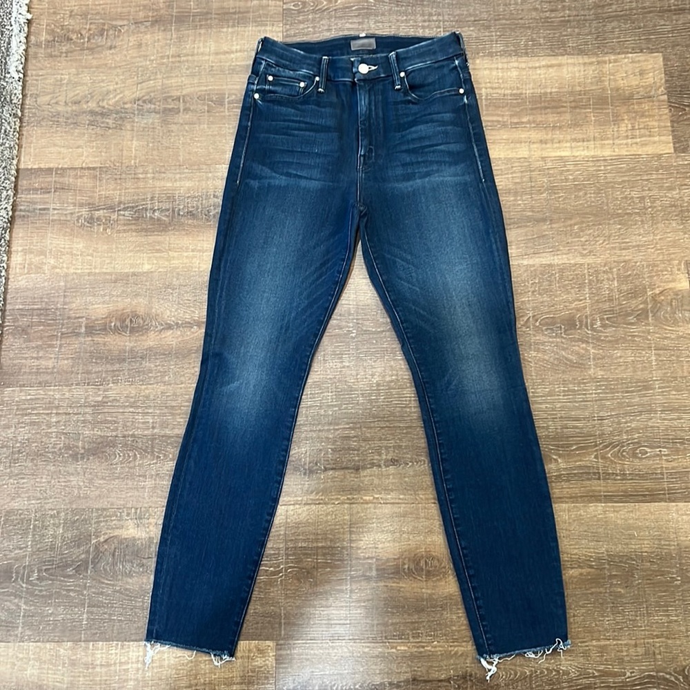 Mother jeans-High waisted looker ankle fray (dark denim color)